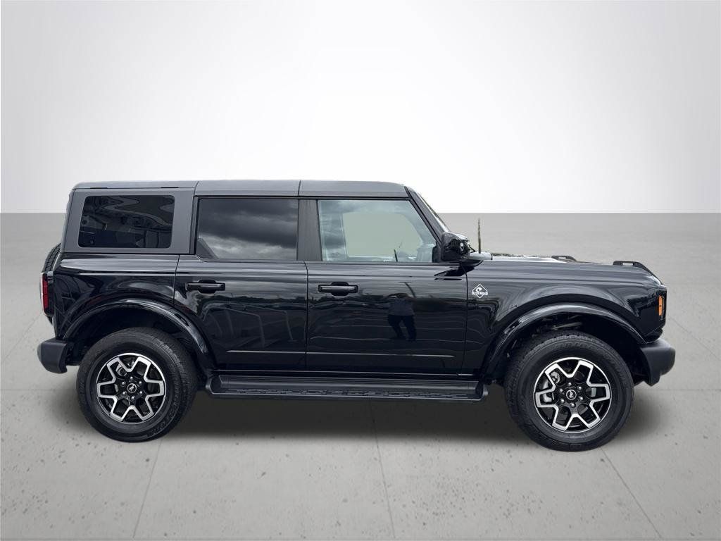 Used 2025 Ford Bronco Outer Banks AWD/4WD image 5
