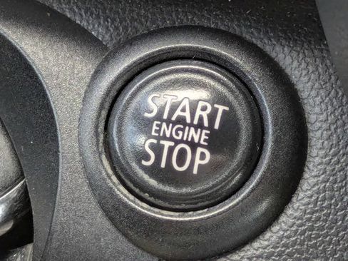 Used 2013 MINI Cooper Clubman FWD image 31