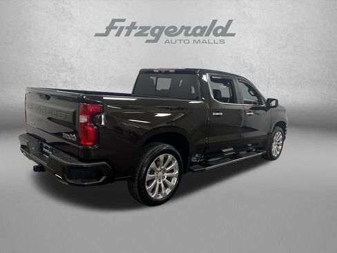 Used 2020 Chevrolet Silverado 1500 High Country w/ Technology Package image 5