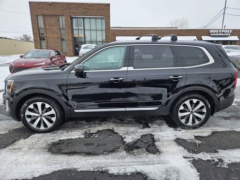 Used 2022 Kia Telluride S image 4