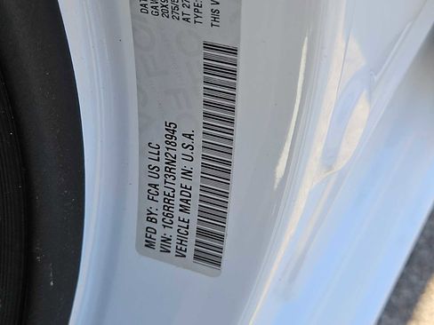 Used 2024 RAM 1500 Laramie image 25