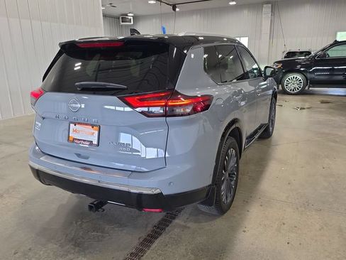 Used 2024 Nissan Rogue Platinum w/ Platinum Premium Package AWD/4WD image 8