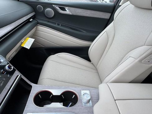 New 2026 Genesis GV80 2.5T Prestige AWD/4WD image 9