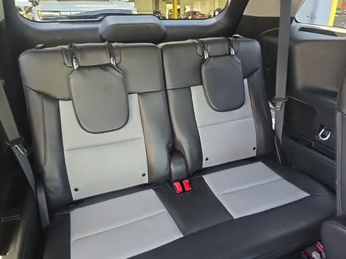 Used 2023 Ford Explorer XLT w/ Equipment Group 202A RWD image 11