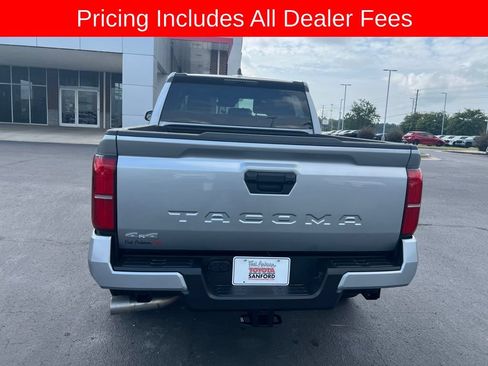 Used 2026 Toyota Tacoma SR5 AWD/4WD image 12