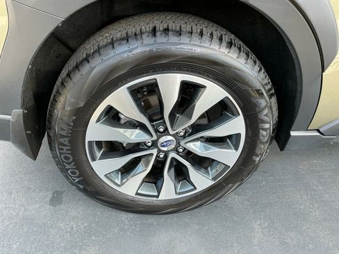 Certified 2025 Subaru Outback Limited AWD/4WD image 29