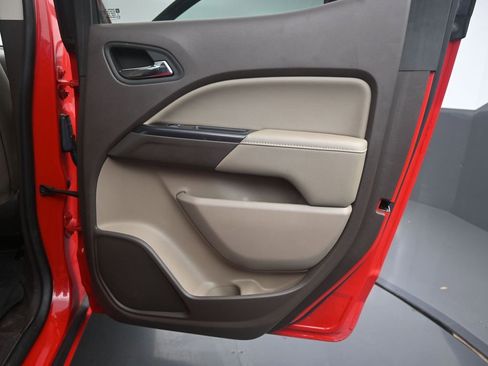 Used 2015 GMC Canyon SLT image 16