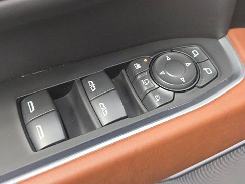 Certified 2024 GMC Sierra 2500 Denali Ultimate w/ LPO, GMC Protection Package image 23