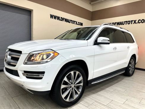 Used 2016 Mercedes-Benz GL 450 GL450 4MATIC w/ Premium I Package image 2
