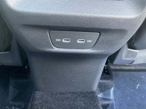 New 2025 Volkswagen Tiguan SE image 58