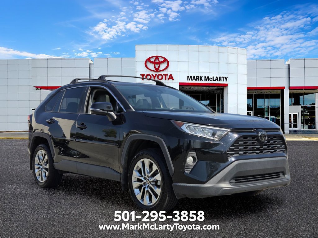 Used 2021 Toyota RAV4 XLE Premium FWD image 7