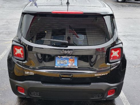 Used 2019 Jeep Renegade Sport image 25