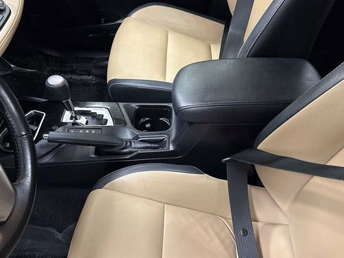 Certified 2017 Toyota RAV4 Limited image 23