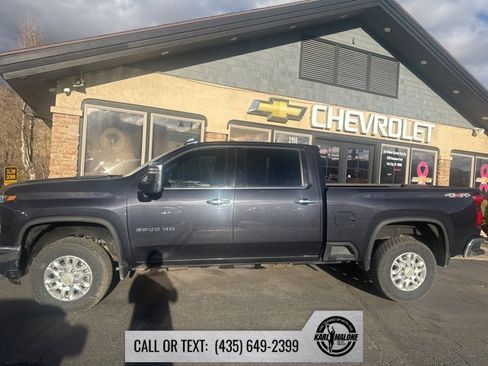 Used 2024 Chevrolet Silverado 2500 LTZ image 2