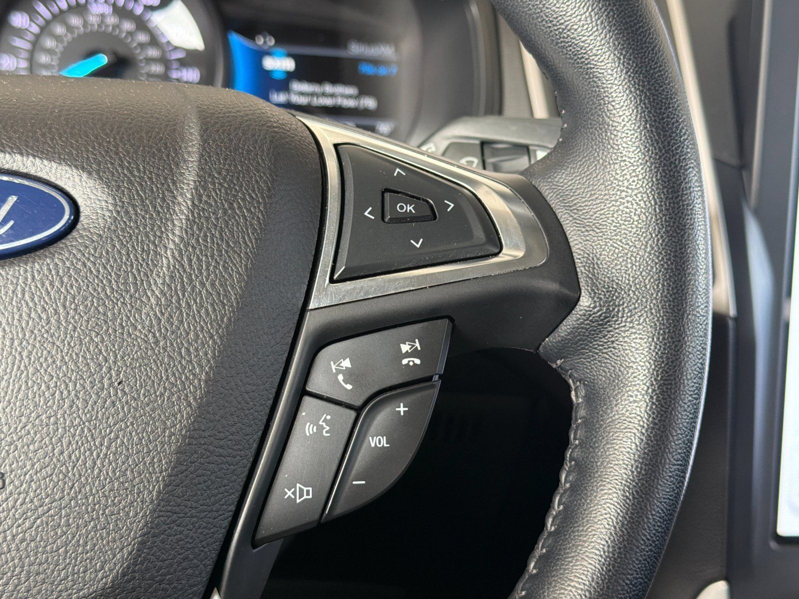 Used 2023 Ford Edge SEL w/ Convenience Package AWD/4WD image 29