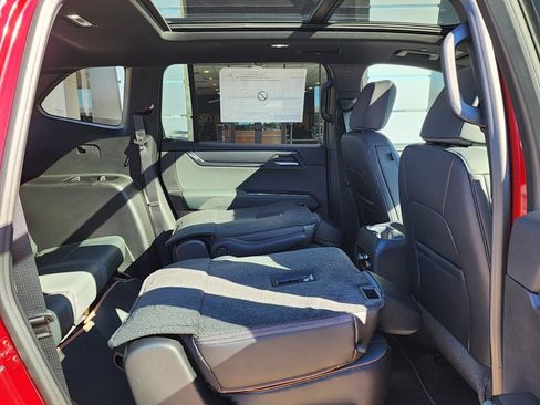 New 2026 GMC Acadia AT4 image 49