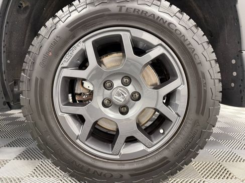 Used 2024 Honda Pilot TrailSport image 39