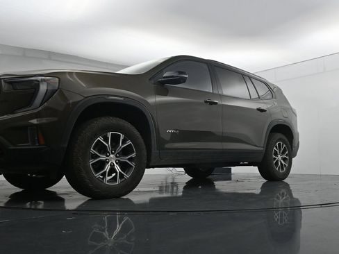 Used 2025 GMC Acadia AT4 AWD/4WD image 20