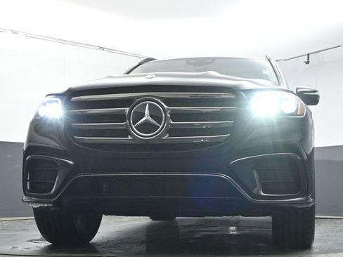 New 2026 Mercedes-Benz GLS 450 4MATIC image 37