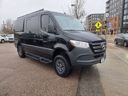Used 2020 Mercedes-Benz Sprinter 2500 image 4