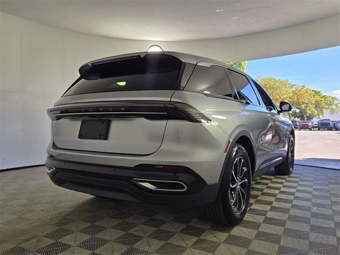 Used 2024 Lincoln Nautilus Premier w/ Equipment Group 102A image 7