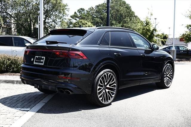Certified 2024 Audi SQ8 Prestige AWD/4WD image 7