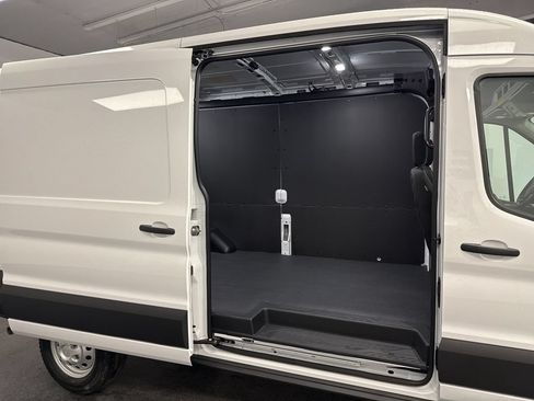 New 2026 Ford Transit 250 148 Medium Roof Extended AWD w/ Load Area Protection Package image 31