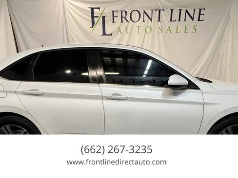 Used 2023 Volkswagen Jetta SE FWD image 5