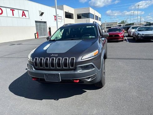 Used 2015 Jeep Cherokee Trailhawk AWD/4WD image 20