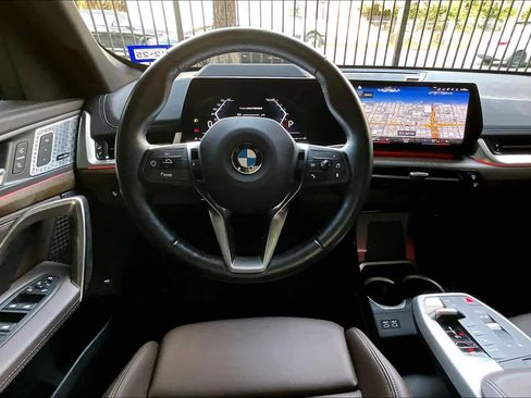 Used 2023 BMW X1 xDrive28i w/ Premium Package image 5