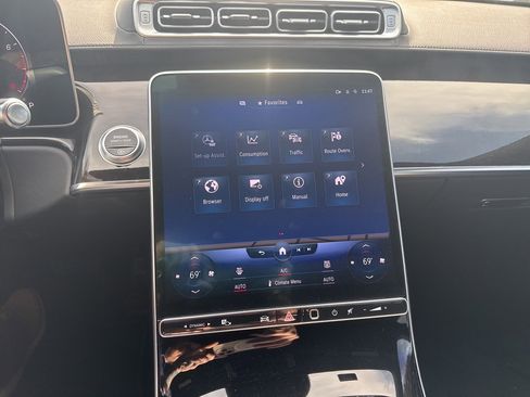 Used 2023 Mercedes-Benz S 500 4MATIC image 12