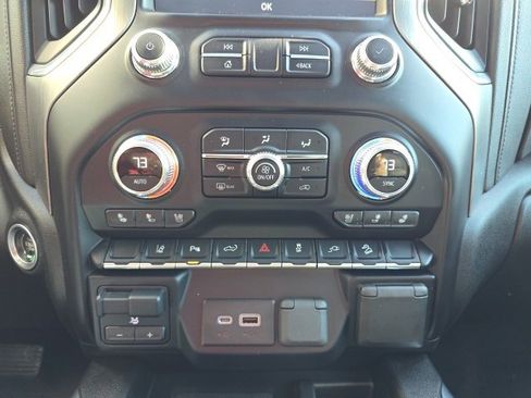 Used 2023 GMC Sierra 2500 Denali w/ Denali Ultimate Package image 26