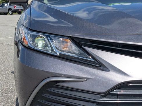 Used 2022 Toyota Camry LE FWD image 9