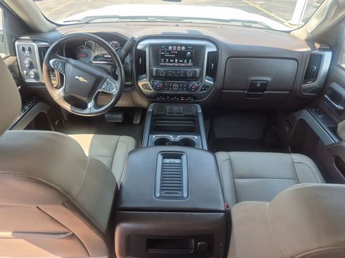 Used 2017 Chevrolet Silverado 1500 LTZ Z71 w/ LTZ Plus Package AWD/4WD image 23