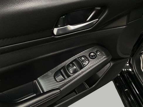 Certified 2025 Nissan Altima 2.5 SV FWD image 26