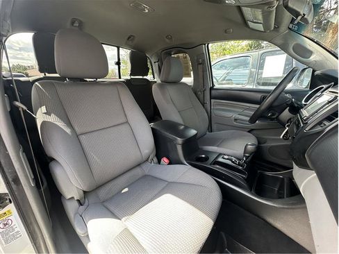 Used 2015 Toyota Tacoma 4x4 Access Cab V6 w/ Convenience Package image 15