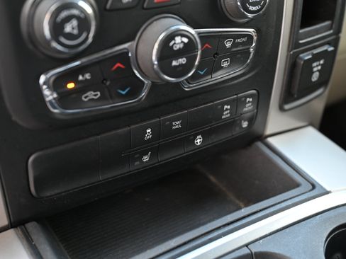 Used 2017 RAM 1500 Big Horn AWD/4WD image 48