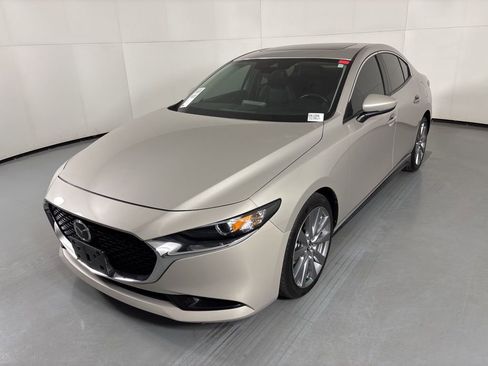 Used 2023 MAZDA MAZDA3 s FWD image 4