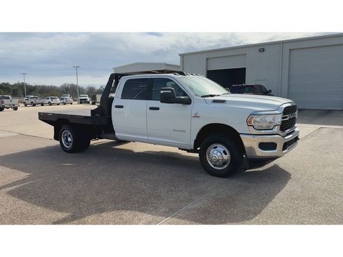 Used 2024 RAM 3500 SLT w/ Quick Order Package 2YG SLT image 2