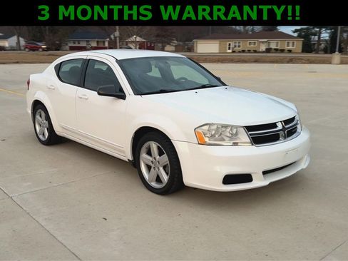 Used 2013 Dodge Avenger SE image 2
