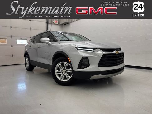Used 2022 Chevrolet Blazer LT FWD image 1
