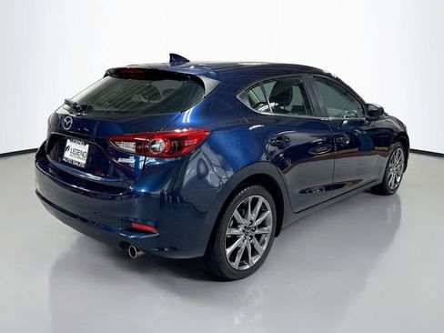 Used 2018 MAZDA MAZDA3 Grand Touring w/ Premium Equipment Package image 7