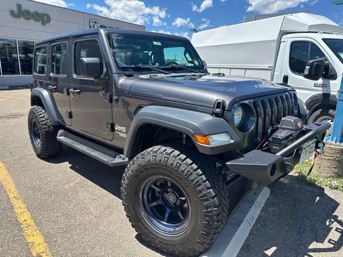 Used 2018 Jeep Wrangler Unlimited Sport AWD/4WD image 5