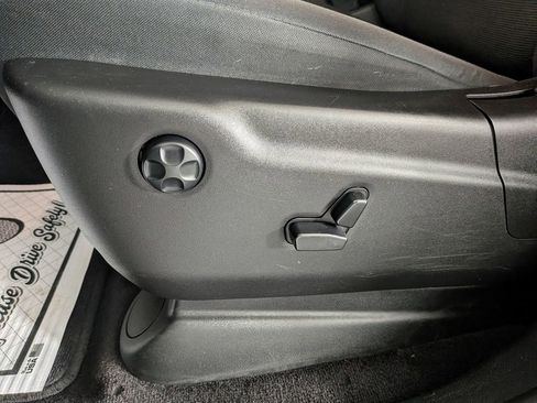 Used 2016 Jeep Grand Cherokee Laredo w/ Quick Order Package 23E image 17