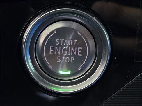 Used 2023 Chevrolet Corvette Stingray Premium Cpe w/ Z51 Performance Package image 19