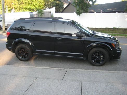 Used 2020 Dodge Journey SE w/ SE Popular Equipment Group FWD image 5