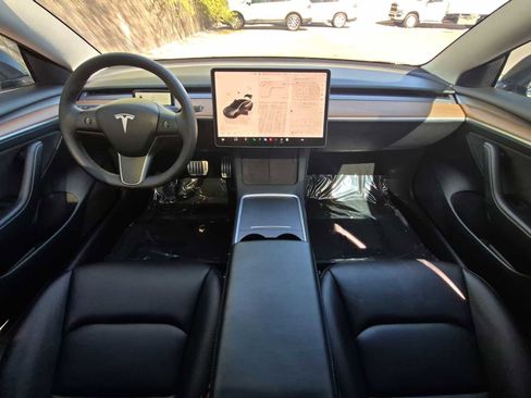 Used 2022 Tesla Model 3 Performance image 14