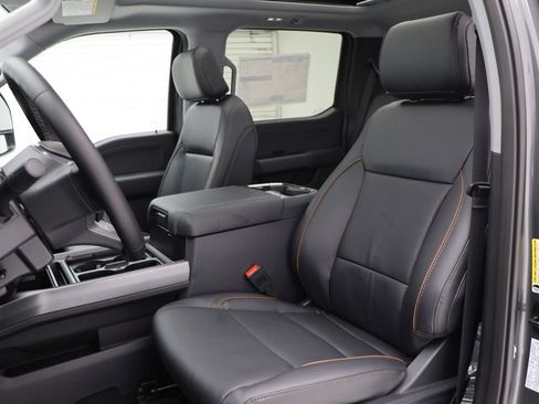 New 2026 Ford F250 Lariat w/ Black Appearance Package image 20