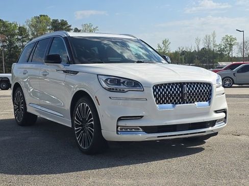 Used 2023 Lincoln Aviator Black Label w/ Dynamic Handling Package image 7
