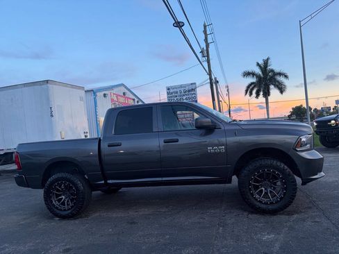 Used 2016 RAM 1500 Express w/ Popular Equipment Group AWD/4WD image 3